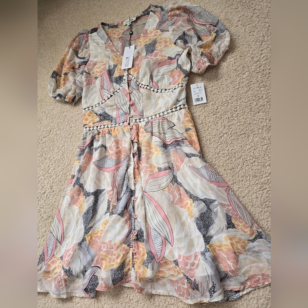 NWT Molly Bracken Floral Dress - Picture 2 of 12